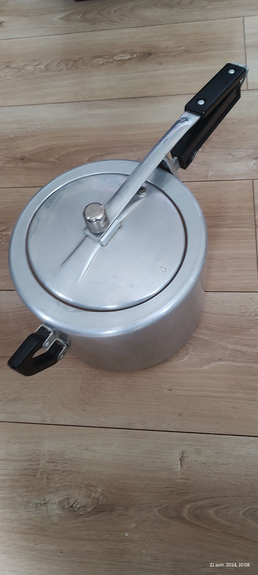 Vând oală presiune 6 l. Kukta made in Hungary
