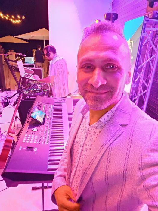 Formație Botez,Moț,Cumetrie,Nuntă,Petrecere DJ Botez,Formație Nuntă