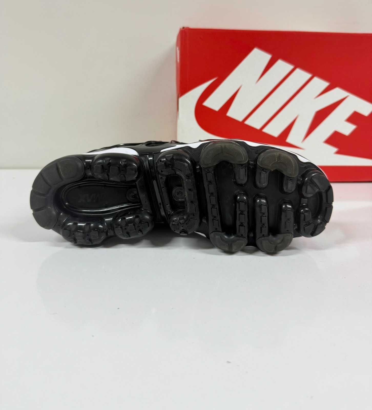 Nike Air VaporMax Plus