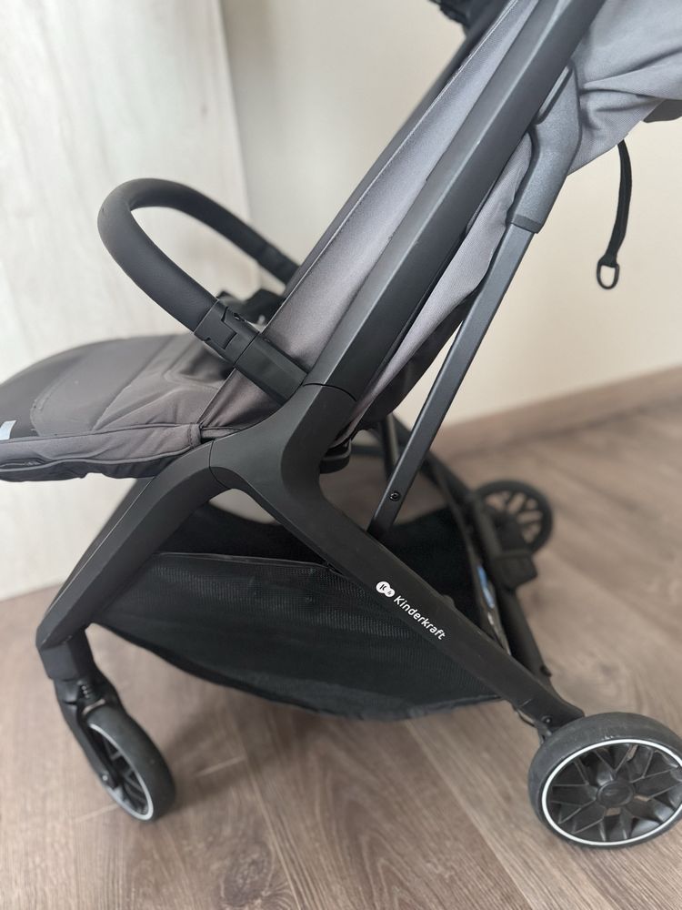 Лятна количка Kinderktaft Nubi2