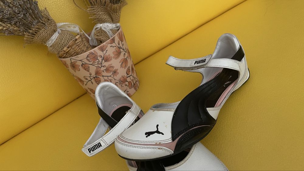 Удобен модел спортни обувки Puma 38,5