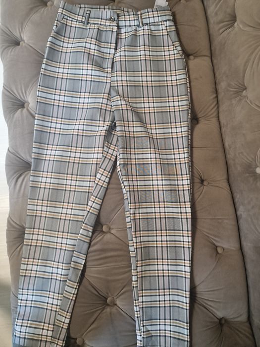 Compleu cu pantaloni burberry S