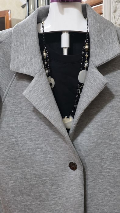 Новое женское пальто- пиджак