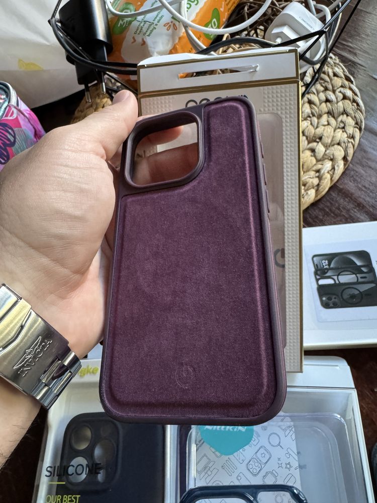 iPhone 15 Pro кейсове