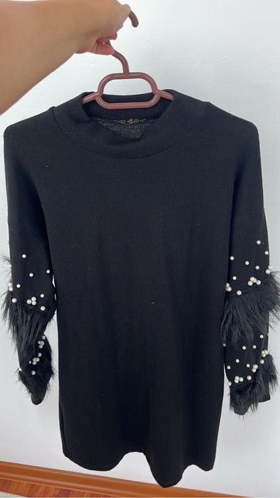Rochita neagra scurta