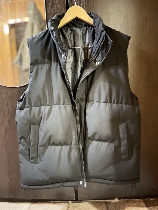 Продам мужскую безрукавку