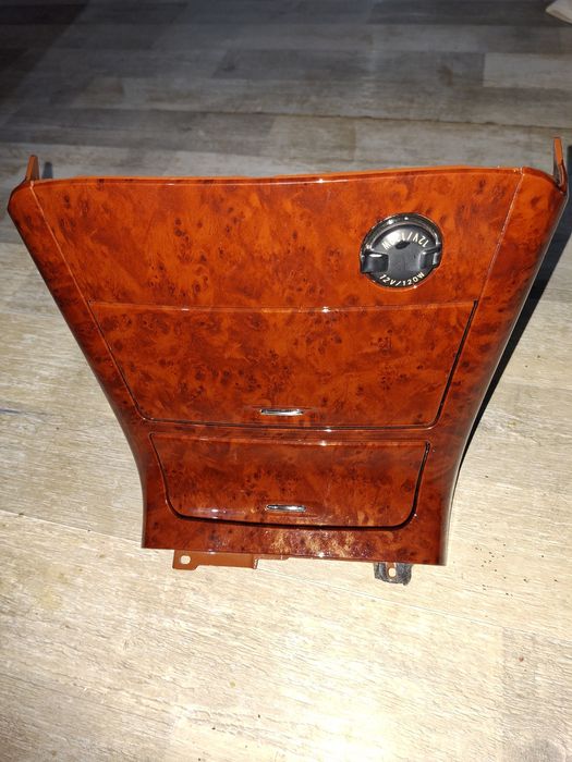 Консол тайота 30 35.