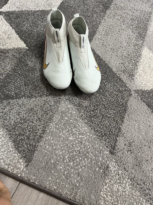 Футболни бутонки на Nike (36) номер