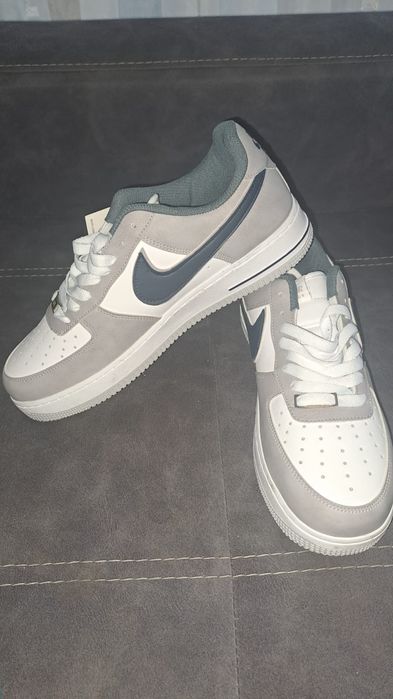 Adidasi Nike Air Force noi