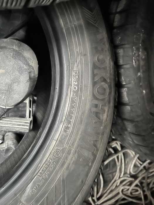 Зимние шины Yokohama идеальном состоянии !