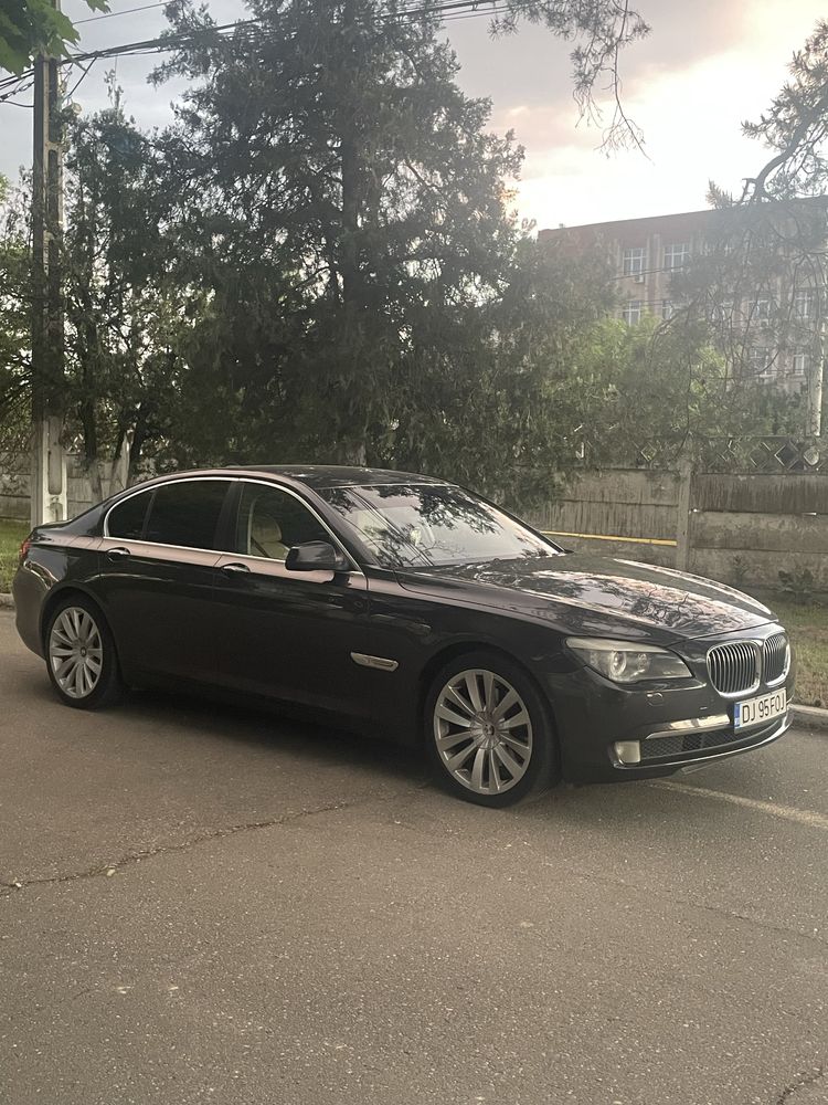 Bmw Seria 7 volan dreapta