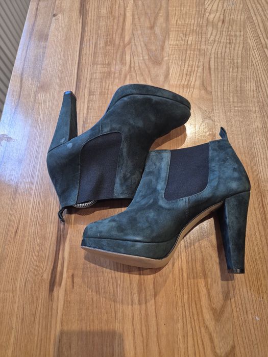 Botine din piele intoarsa Ganni