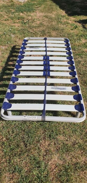 pat o persoana+saltea