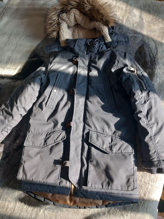 Vând geaca parka 9 ani