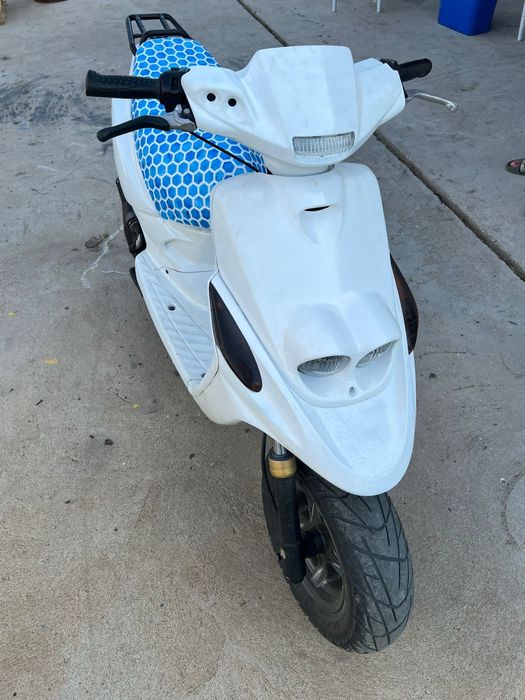 Scuter Yamaha MBK 49cc