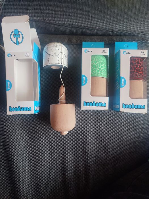 Kendama profesională model pill de lemn