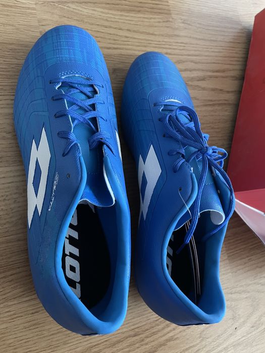 Lotto Футболни обувки бутонки 43.5