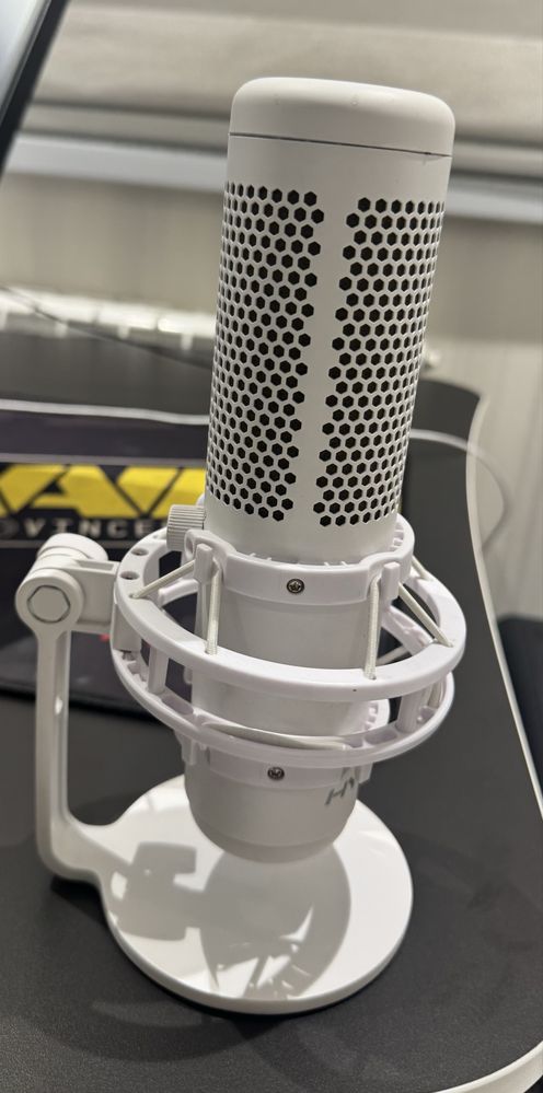Микрофон Quadcast s