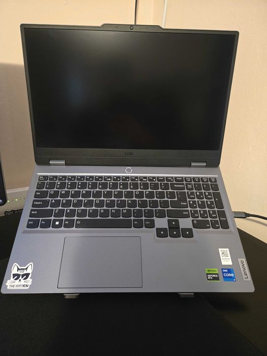 Laptop Gaming Lenovo LOQ 15IRX9 i7-13650HX, 64 GB RAM, RTX 4050
