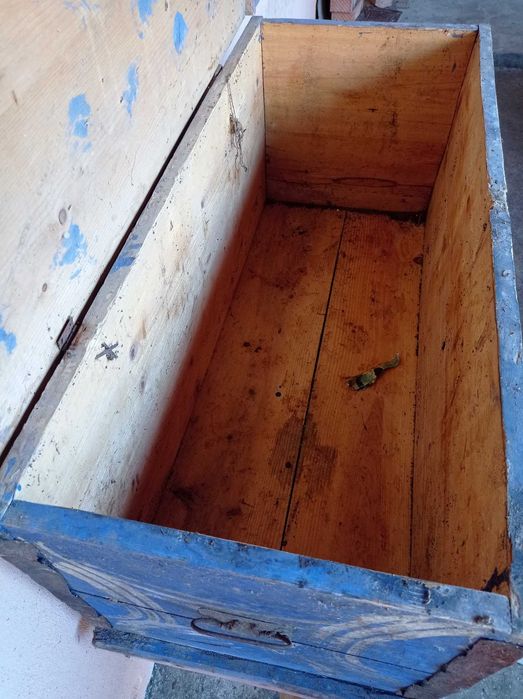 Cufar vechi/lada de zestre din lemn