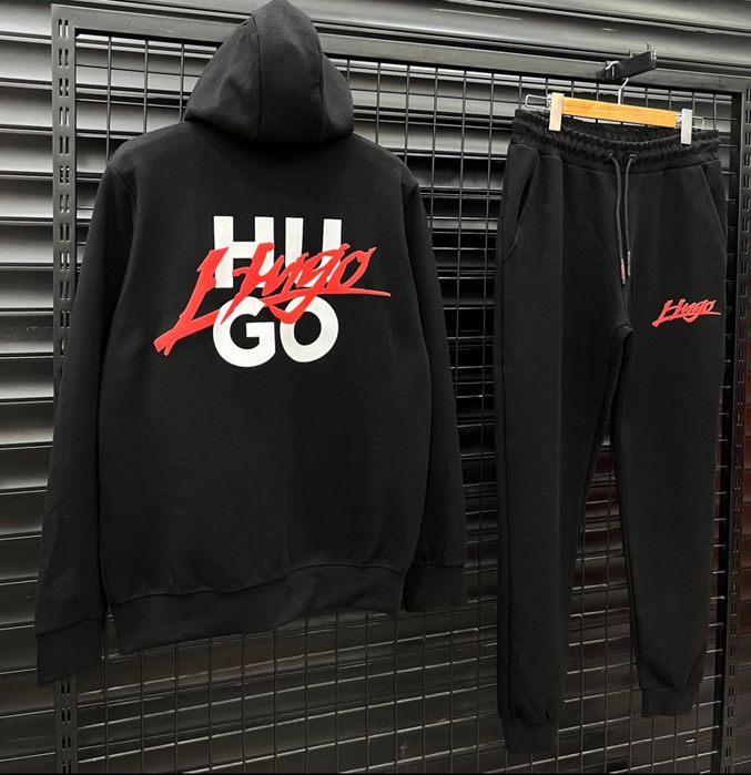 Налични модели мъжки комплекти.