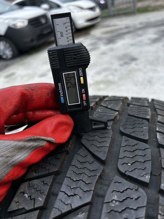 4бр Зимни гуми Continental 225/50R18