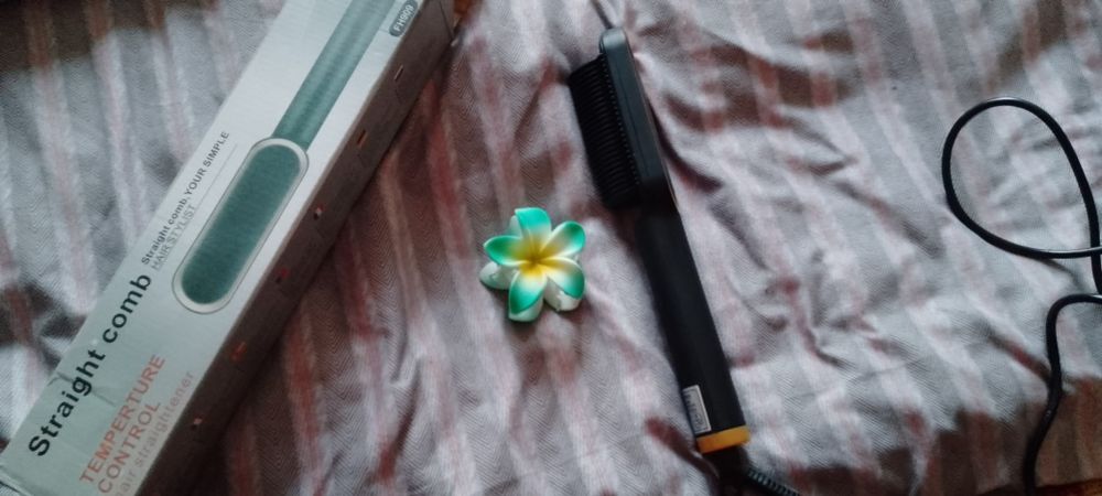 Выпримитель доя волос утюжок электрическая расческу 2в1 фен- плойка