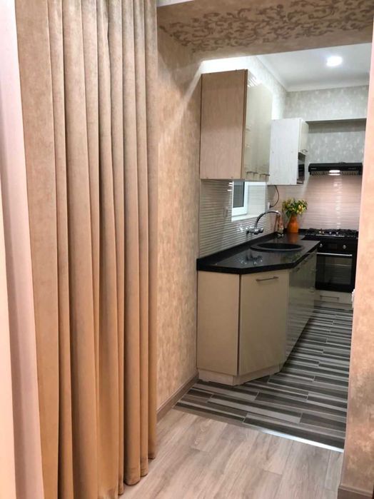 м.Ойбек Ц-7 пос.Юж.Кореи  1(2)-комн 2/9 45 м² ремонт меб/тех