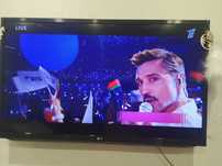 Продаю телевизор Samsung Smart TV 40" (113 см).