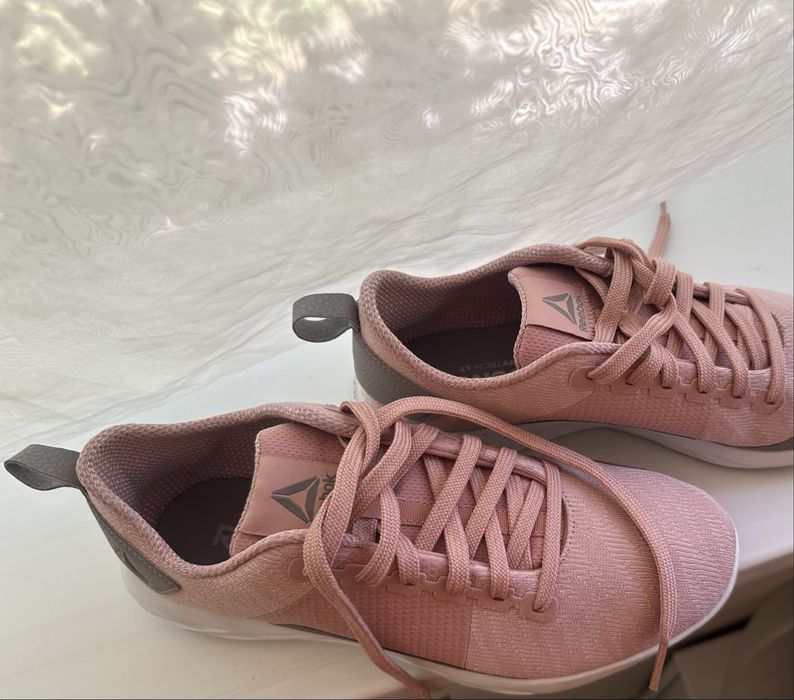 REEBOK кроссовки женские