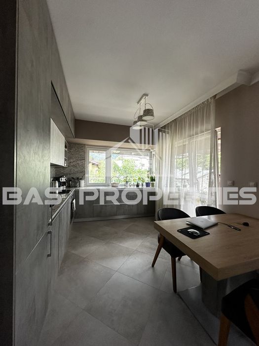 Продава се Двустаен апартамент в София, Бояна - 101 кв.м за 2694 €/кв.м - Снимка #2