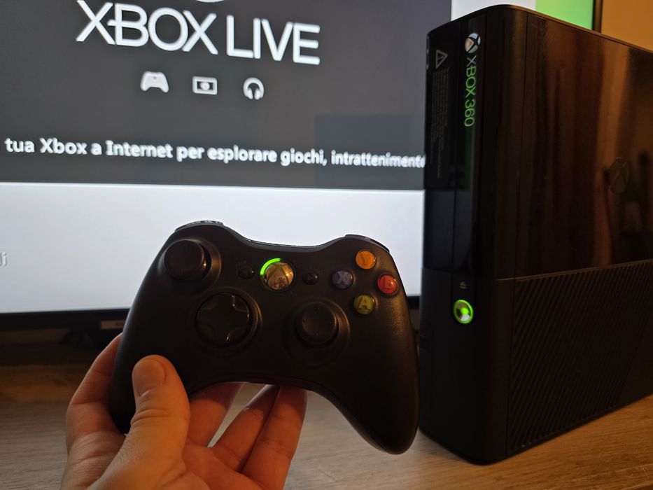 Xbox 360E 250GB FULL BOX