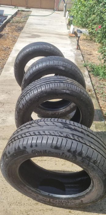 Vând cauciucuri- Continental 225 60 18