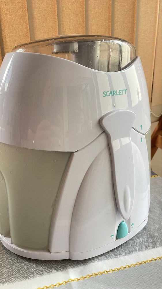 Продавам скоизтисквачка Scarlett