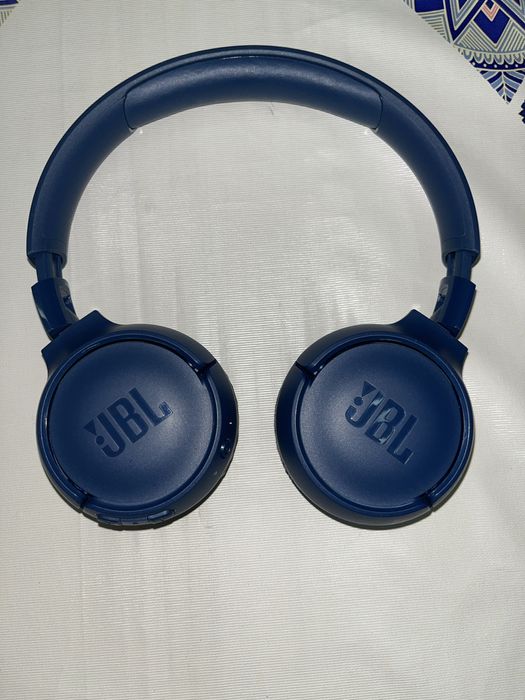 Наушнки JBL TUNE T520BT