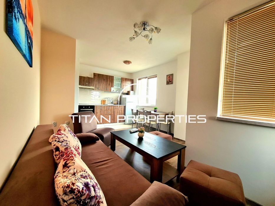 Тристаен апартамент в кв. Кючук Париж