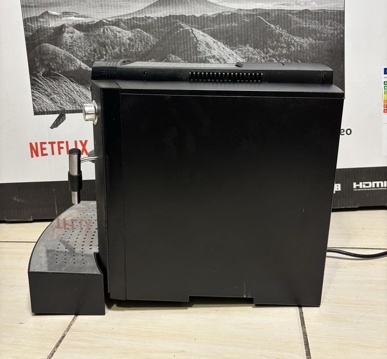 MDM vinde: Espressor Jura Impressa XF50.