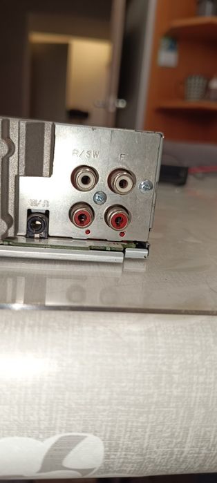 Продам оригинальную магнитолу c Bluetooth