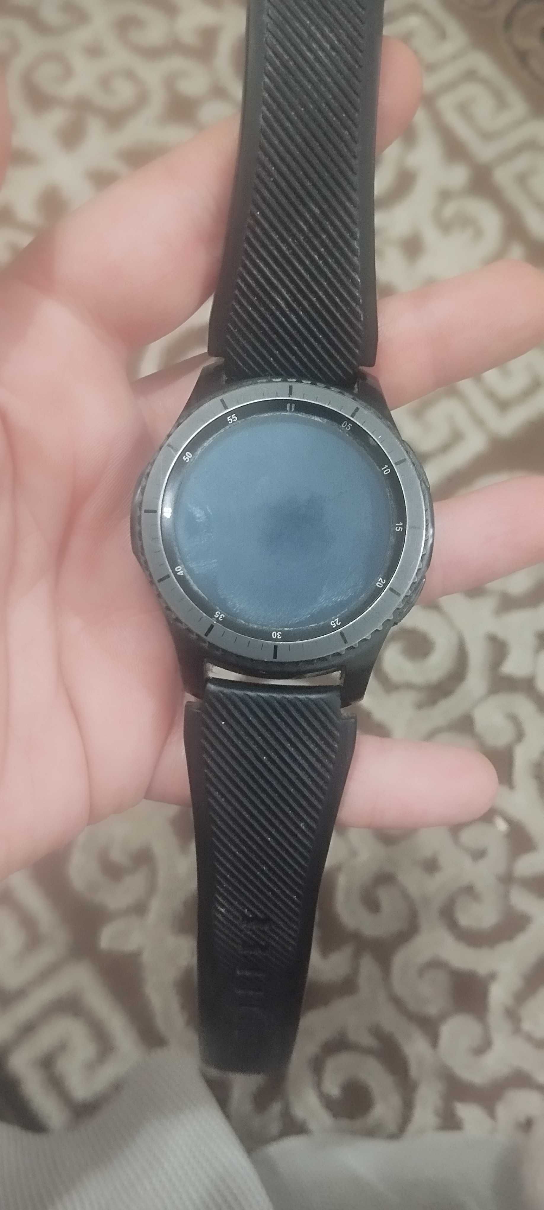 Срочно продается часы Samsung