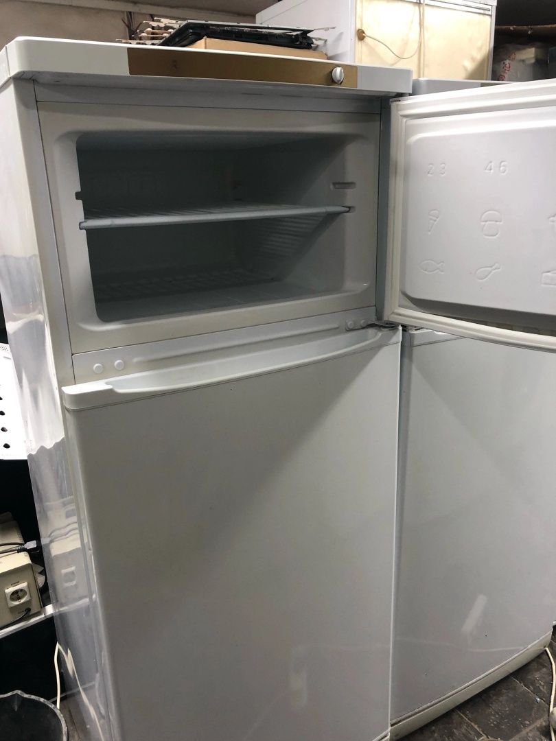 Холодильник INDESIT - отличное состояние