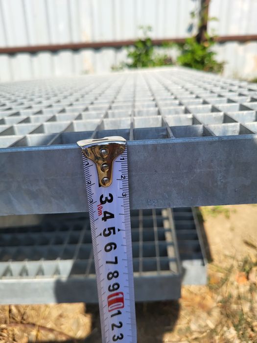 Gratare zincate galvanizate