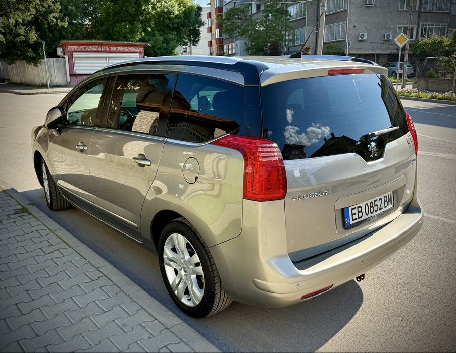 Peugeot 5008 2011г. 2.0 - 163 к.с.