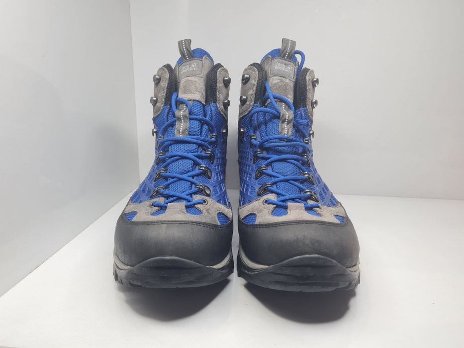 Зимни Обувки Jack Wolfskin 

Носени но, в добро състояние. 

Размер 46