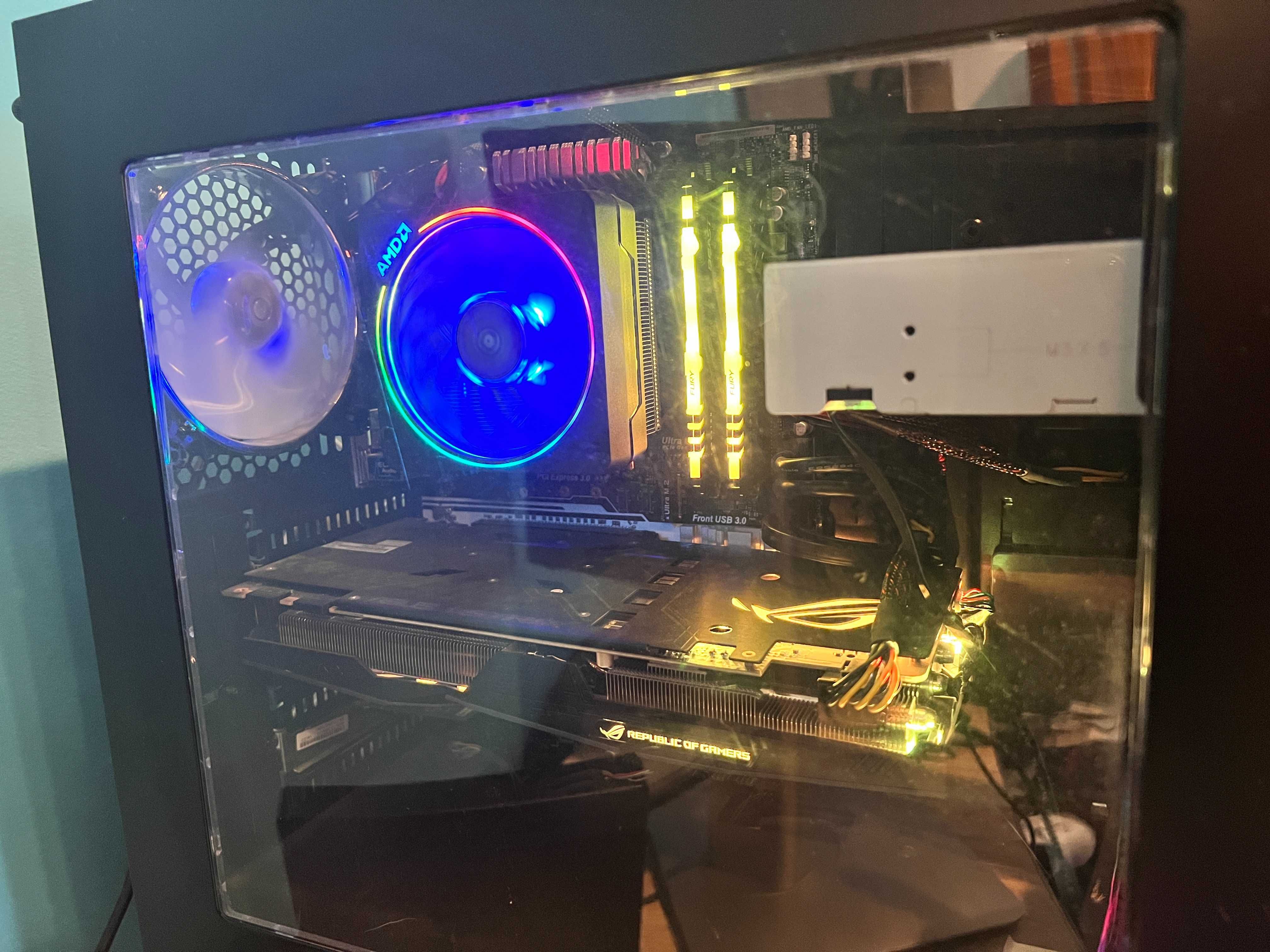 Calculator/unitate Gaming Ryzen 7 3800x, 32GB DDR4, GTX 1070 8GB