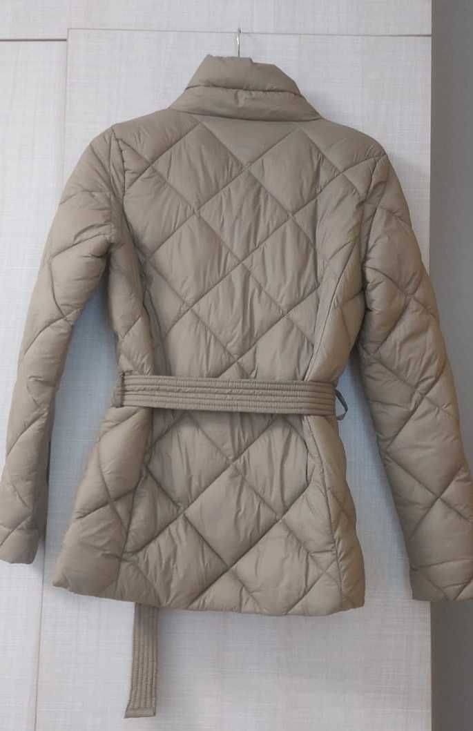 Geaca crem masura 36