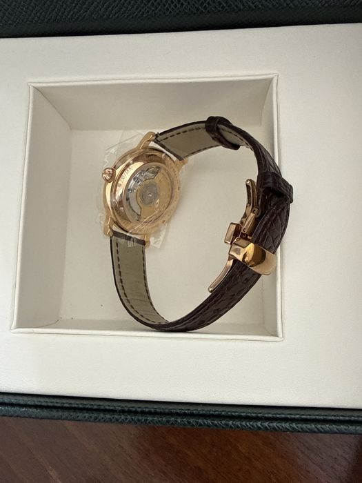 Швейцарские золотые часы Frederique constant