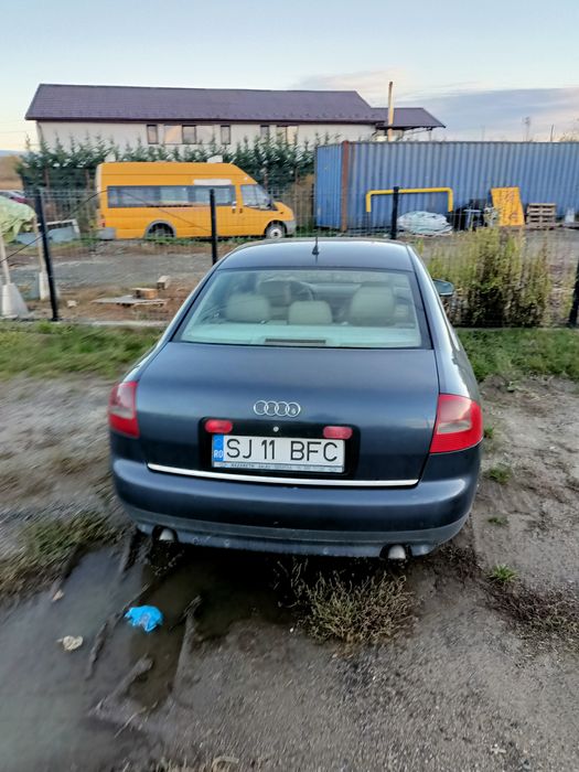 Vând audi a6 automat motor 2500 quattro,motor defect
