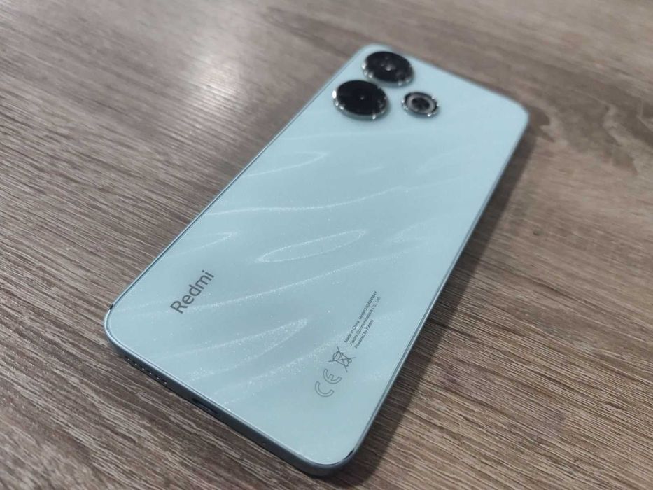 Мобилен Телефон Redmi 13 128гб/6гб