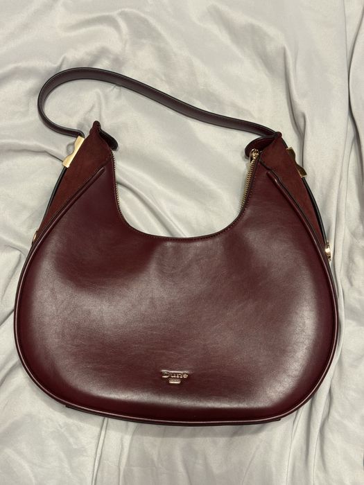 Geant semiluna Dune London visiniu