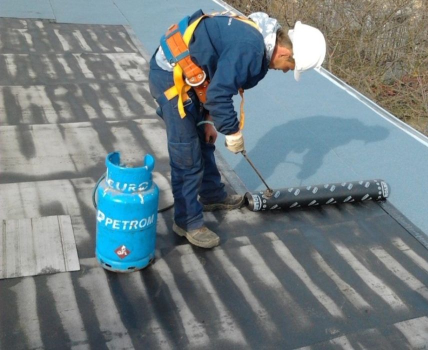Hidroizolații acoperișuri/Reparații Acoperișuri Dorohoi Botosani